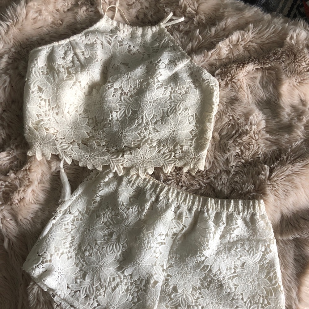 boutique lace set